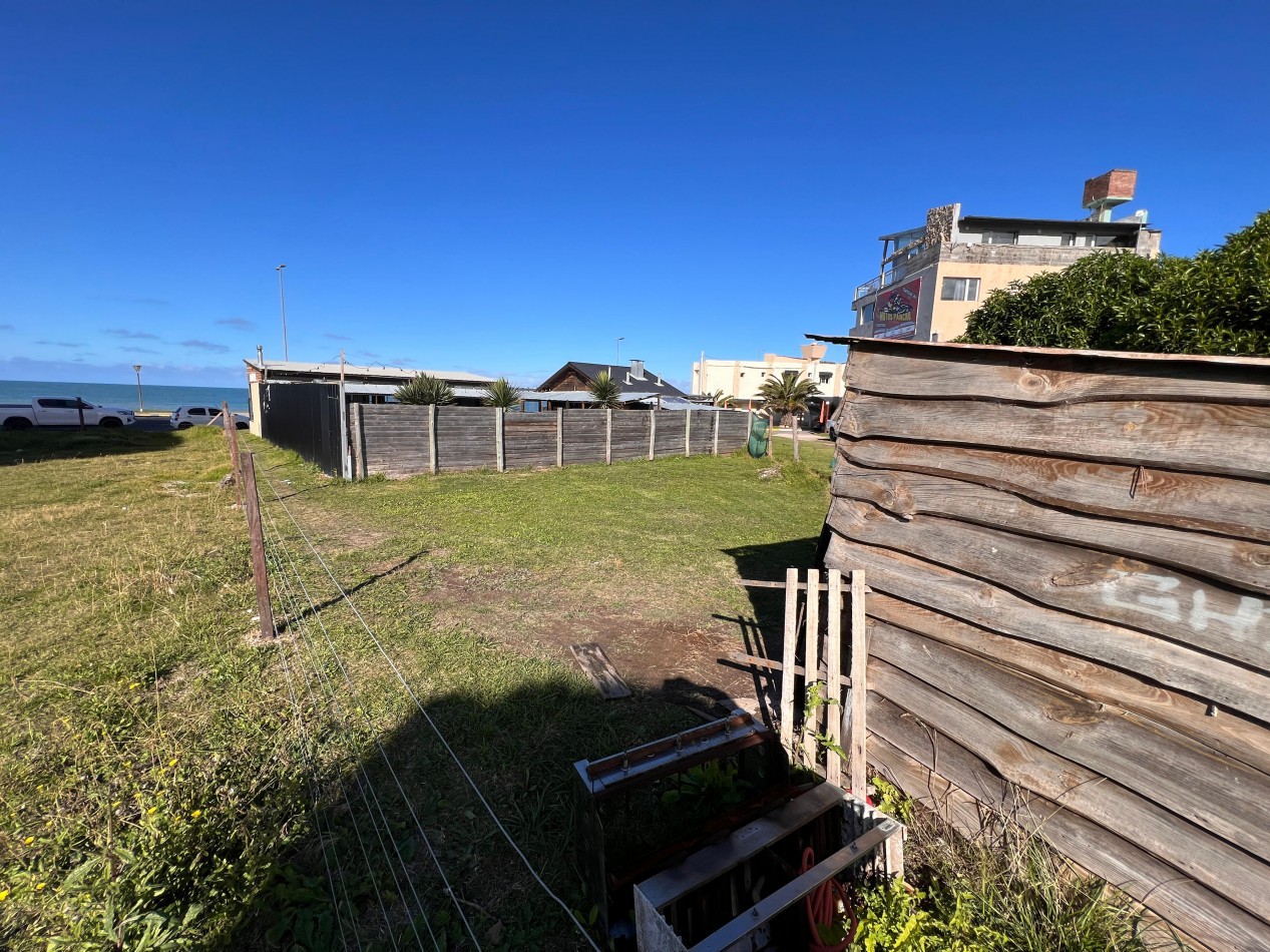 Lote para desarrollo inmobiliario frente al mar