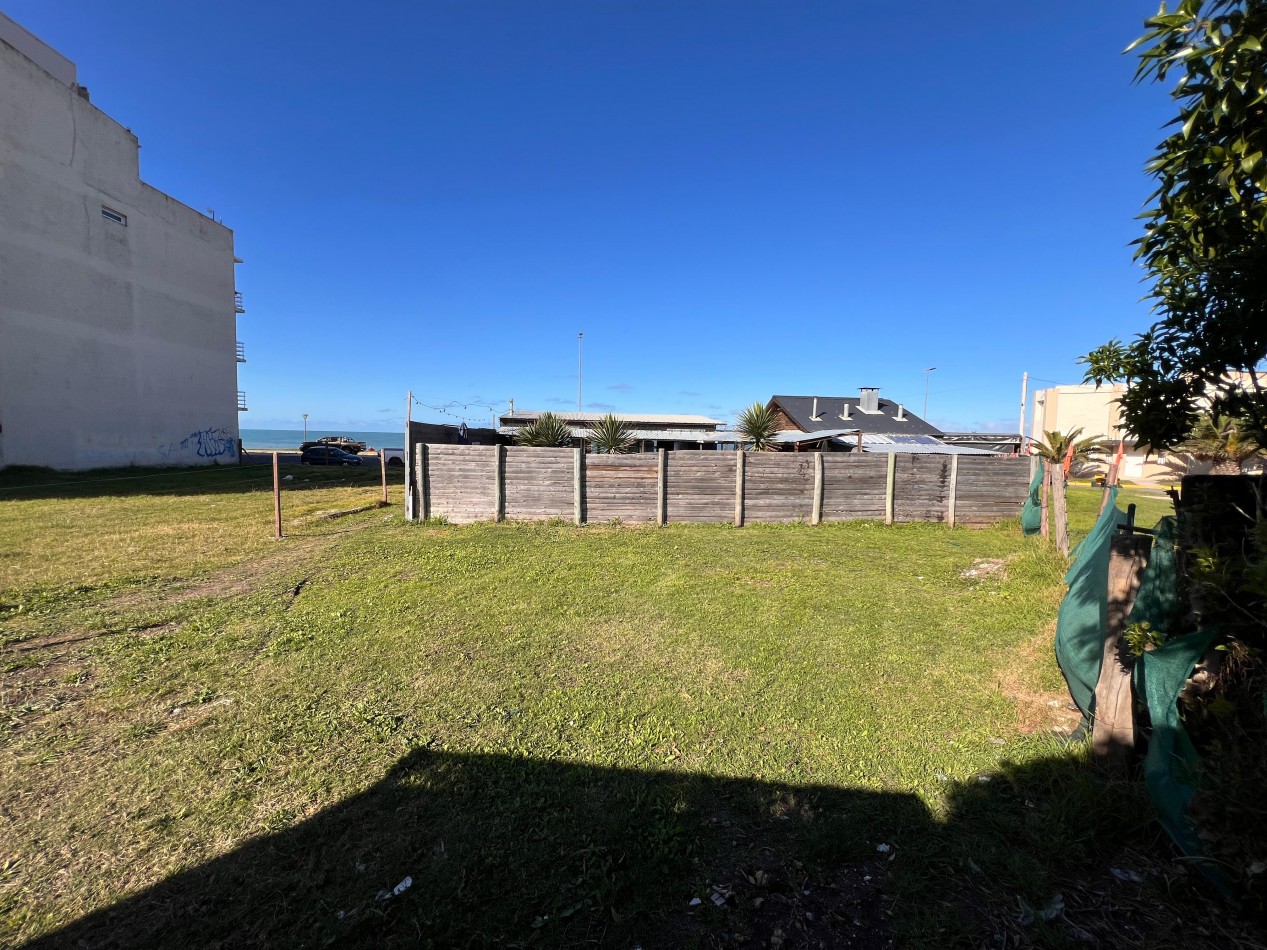 Lote para desarrollo inmobiliario frente al mar