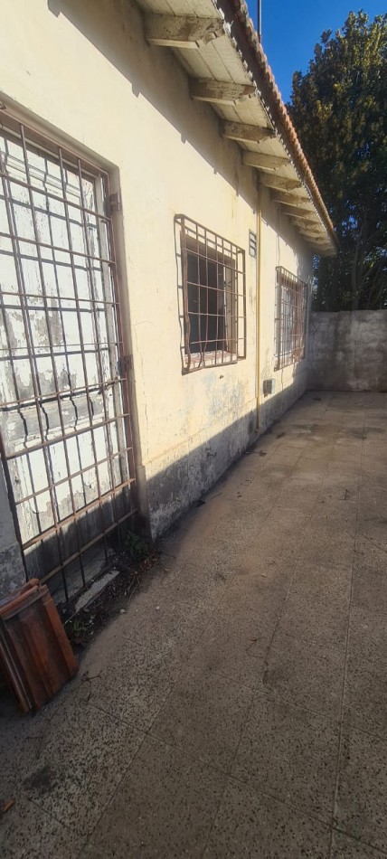 Casa a reciclar amplio terreno